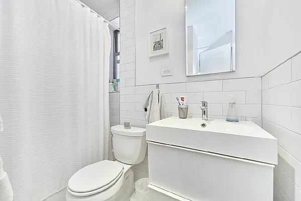Rented by Living New York | media 11