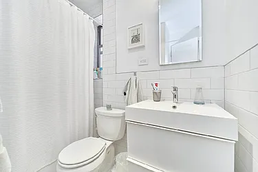 Rented by Living New York