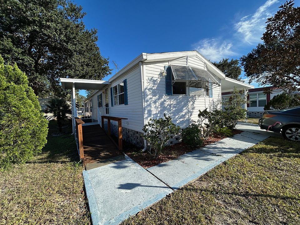 1st image of 462 Petunia Dr #462