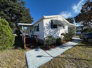 462 Petunia Dr #462, Fruitland Park, FL 34731