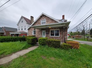 1700 Iowa Ave, West Mifflin, PA 15122