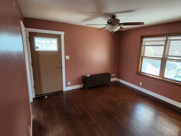 2242 White Oak Ave Unit 1, Whiting, IN 46394