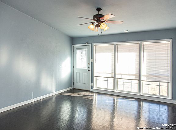4th image of 103 Locknere Ln