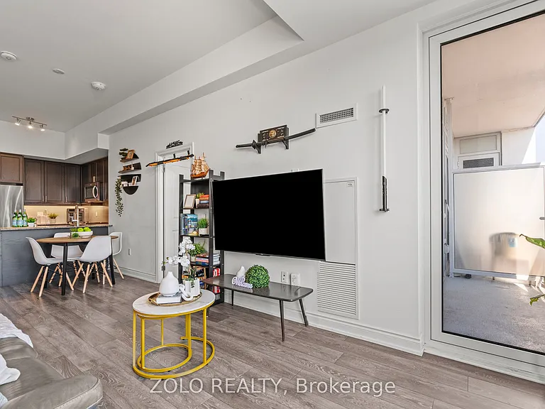 1050 Main St E #618 — Photo 19