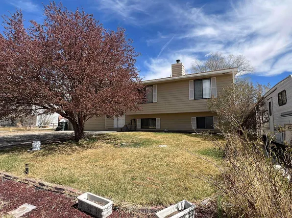913 Eisenhower Dr, Rock Springs, WY 82901