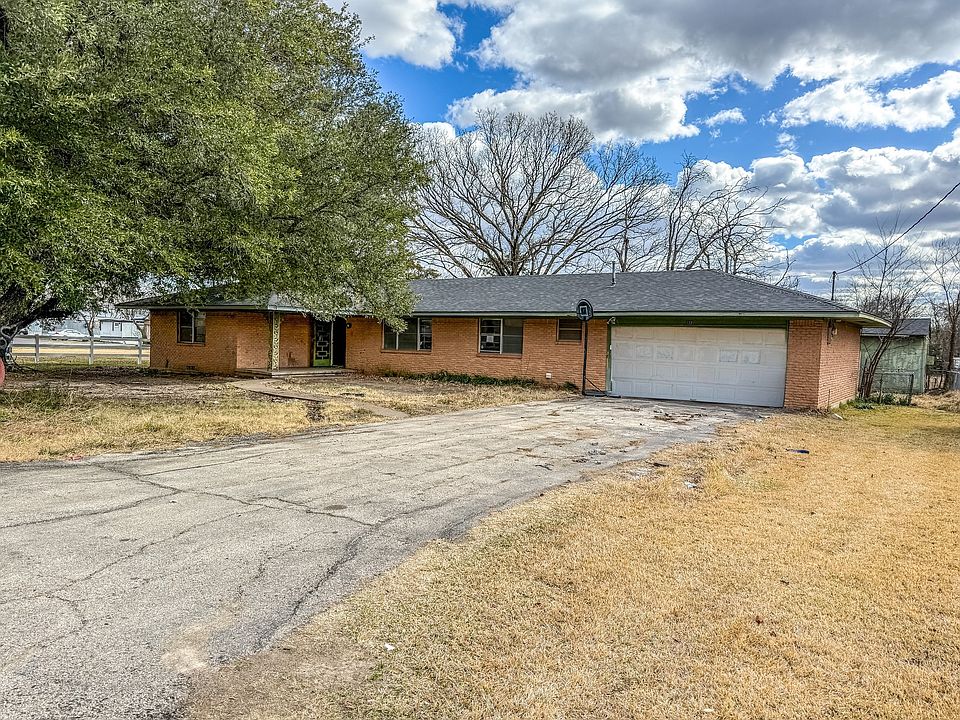 1st image of 122 Mercer Dr