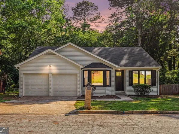 4795 Wyndam Dr, Stone Mountain, GA 30088