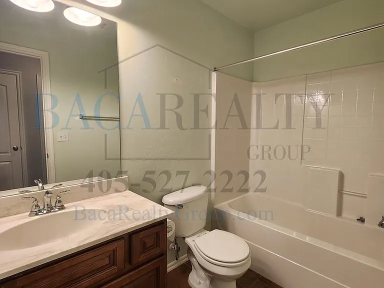 823 Monarch Way — Photo 10