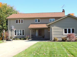 5063 Lansdowne Dr, Solon, OH 44139