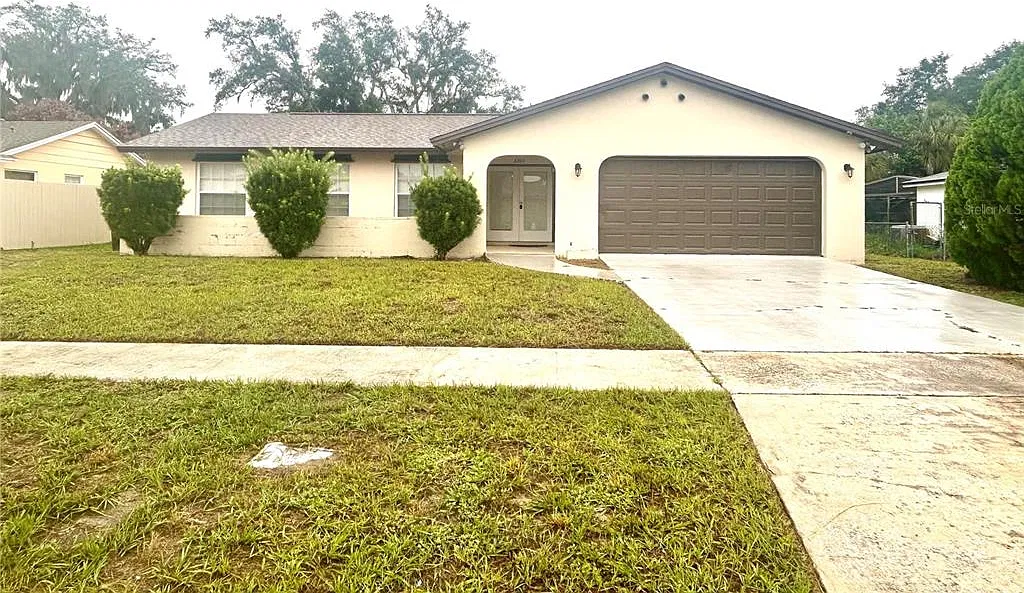 3 bed, 2.0 bath, 1680 sqft, $2,200 — Photo 1