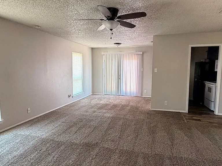 4808 W Cuthbert Ave #B — Photo 2