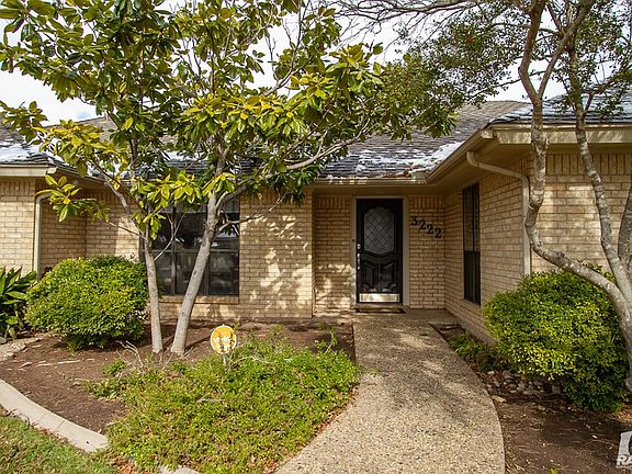 4th image of 3222 Shadyhill Dr