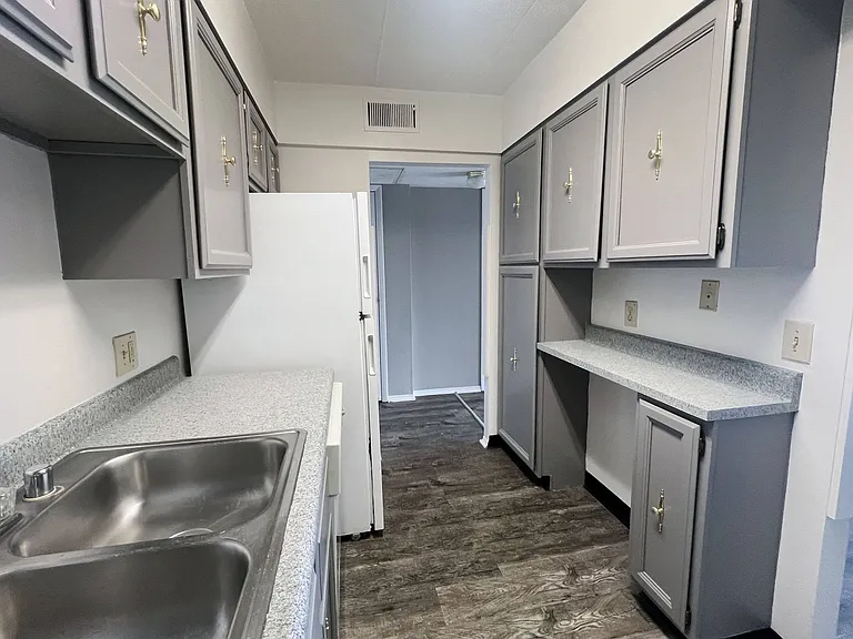 Indian Lookout Apartments — Photo 96