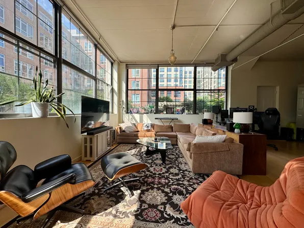 64 E Brookline St APT 3, Boston, MA 02118