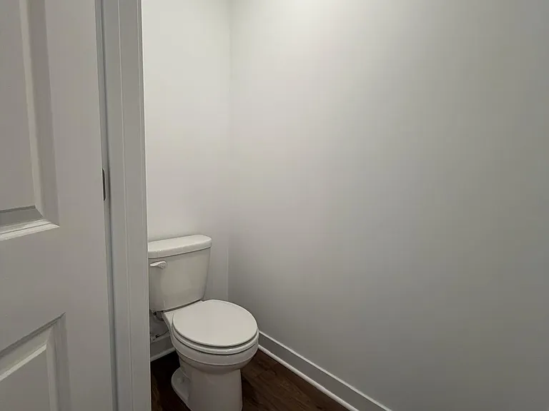1559 Albatross St — Photo 14
