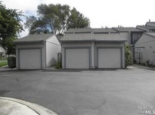 33 Creekwood Sq, Rohnert Park, CA 94928