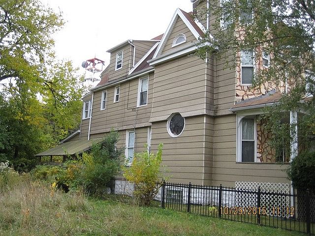 2nd image of 7521 S Normal Ave