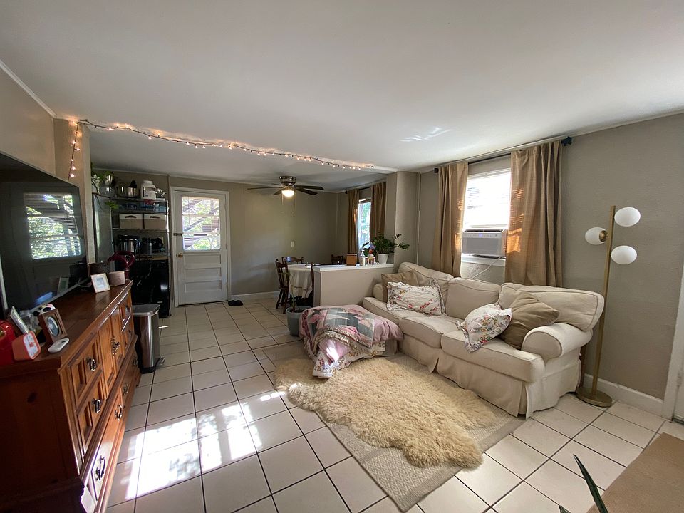1st image of 1207 Hanover St #B
