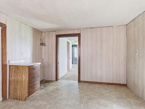 5th image of 1388 Ammerman Pike