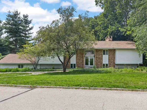 1 Brickwood Knl NE, Iowa City, IA 52240
