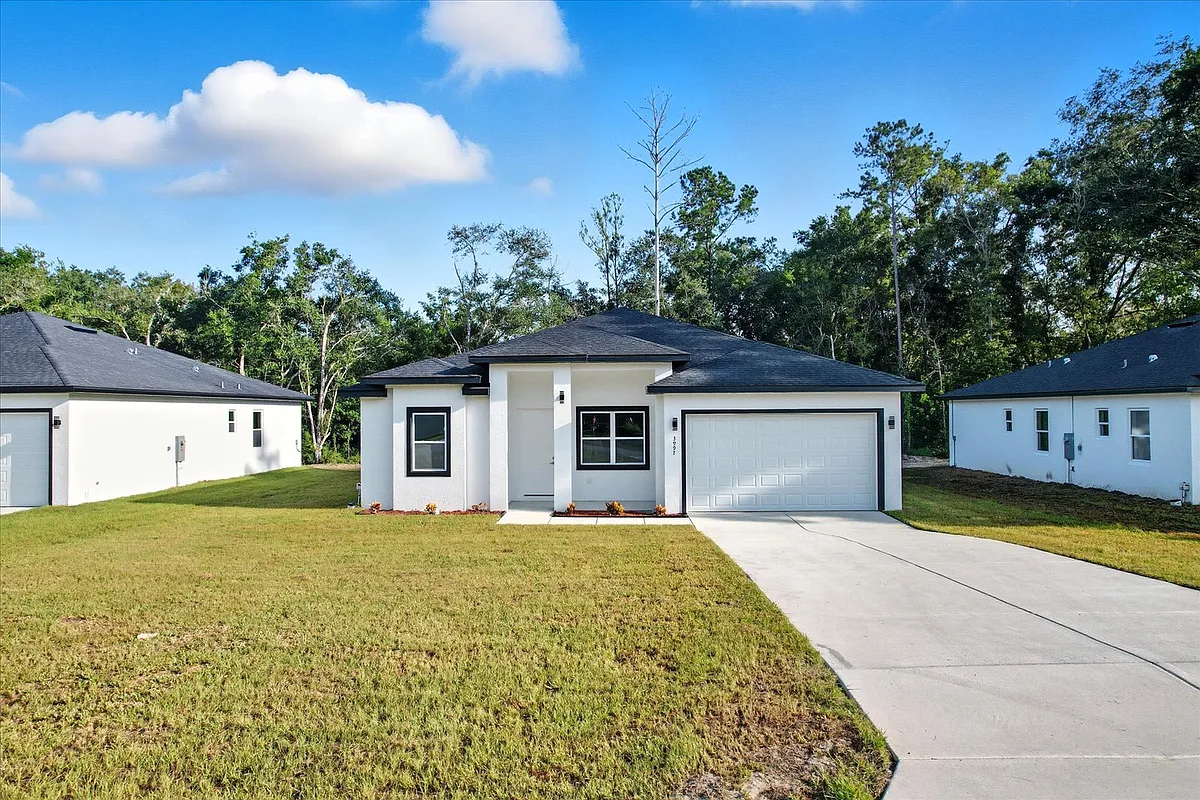 Building Photo - 3997 SW Shorewood Dr