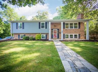 2312 Camelot Cir, Johnson City, TN 37604