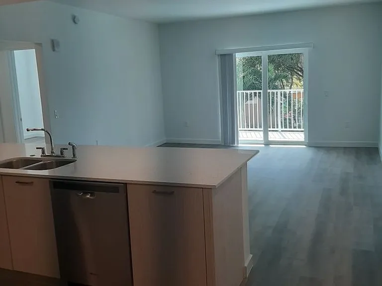 The Mirage Apartments — Photo 145