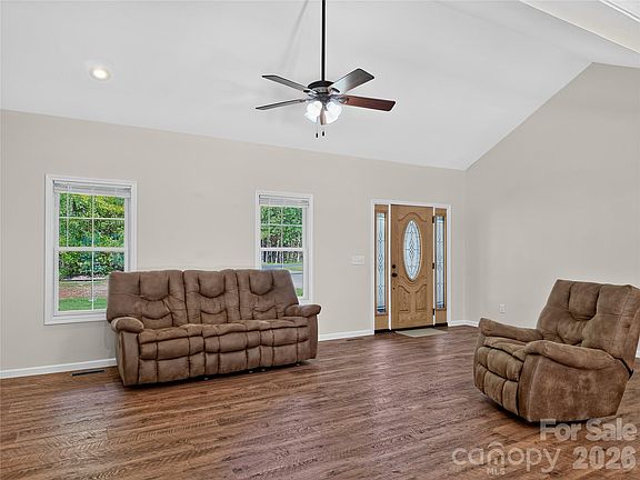 3rd image of 255 Brians Way