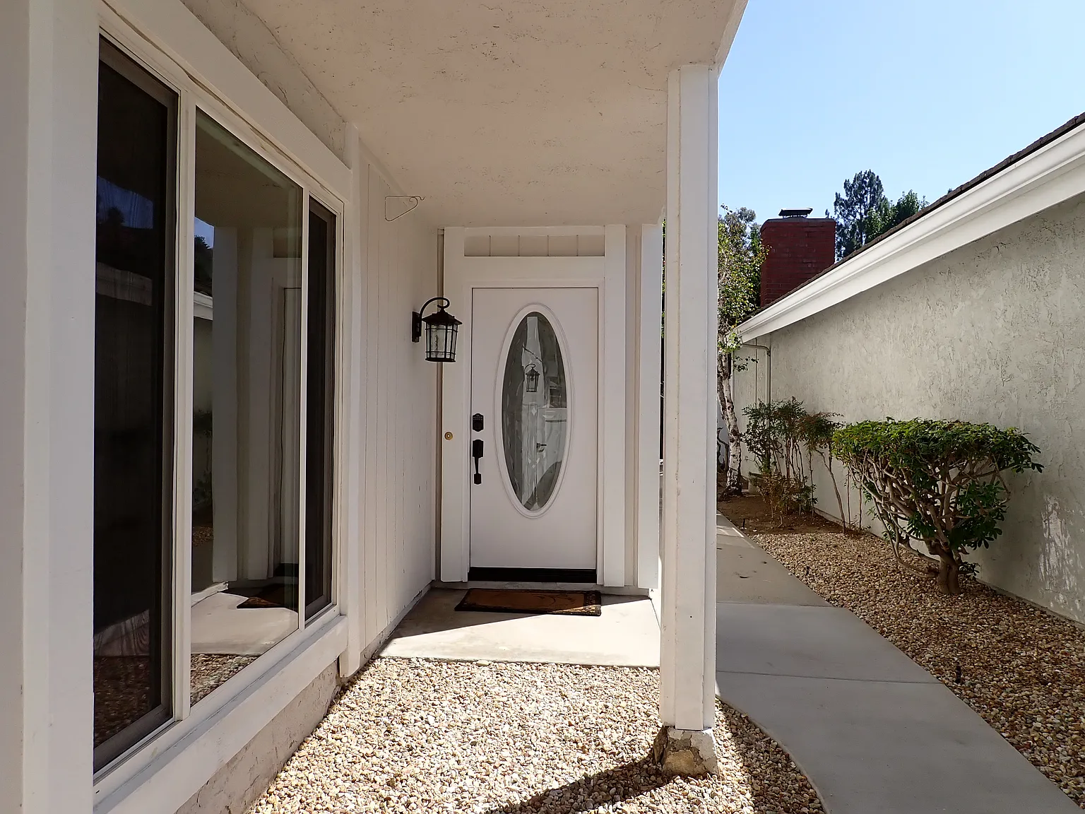 4 bed, 2.5 bath, 1887 sqft, $4,425 — Photo 3