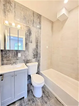 173 Godwin Ave — Photo 2