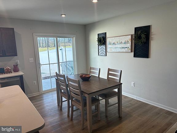 4th image of 153 Gunnison Dr