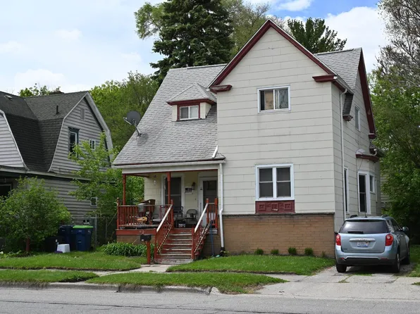912 Garfield Ave, Bay City, MI 48708