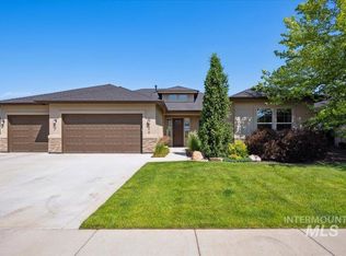 9374 W Twisted Vine Dr, Star, ID 83669