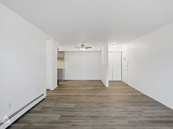 5th image of 1180 Meadow Ln APT 108