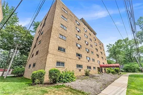 115 S Rocky River Dr #306 — Photo 3