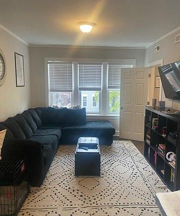 2nd image of 1014 W Wellington Ave #3