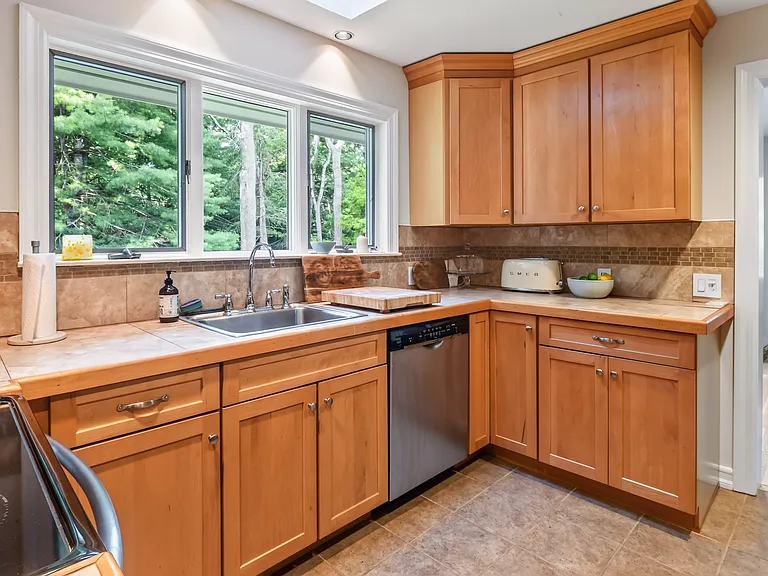 8 Cordwood Ln — Photo 14