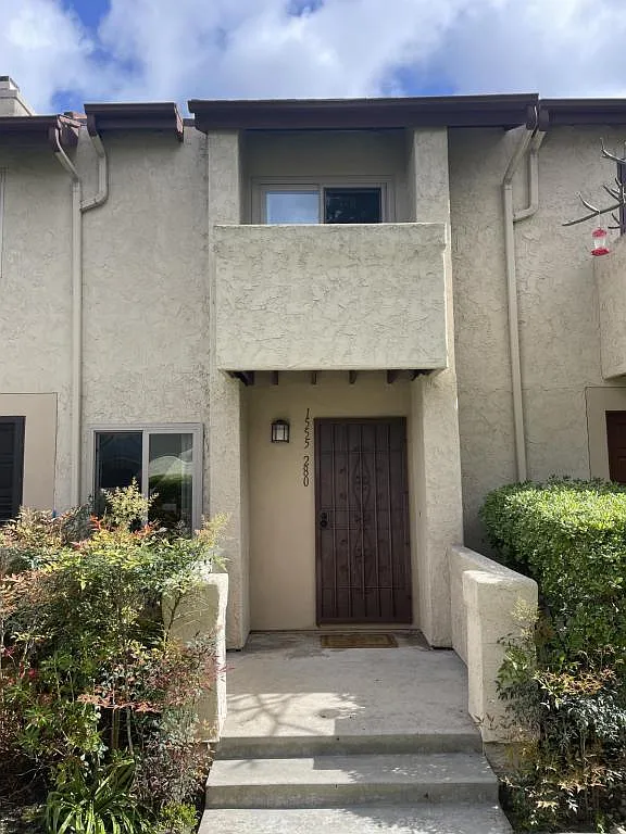 1555 Northrim Ct — Photo 3