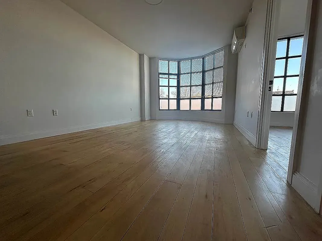 564 Saint John's Place — Photo 3