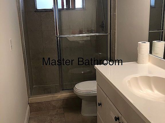 4th image of 13701 Kendale Lakes Cir #B-305