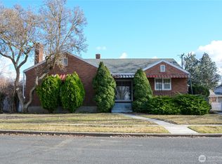 206 E 3rd Ave, Ritzville, WA 99169