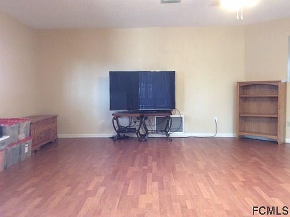 5th image of 108 Westbury Ln