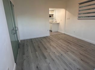 7855 SW 17th St, Miami, FL 33155