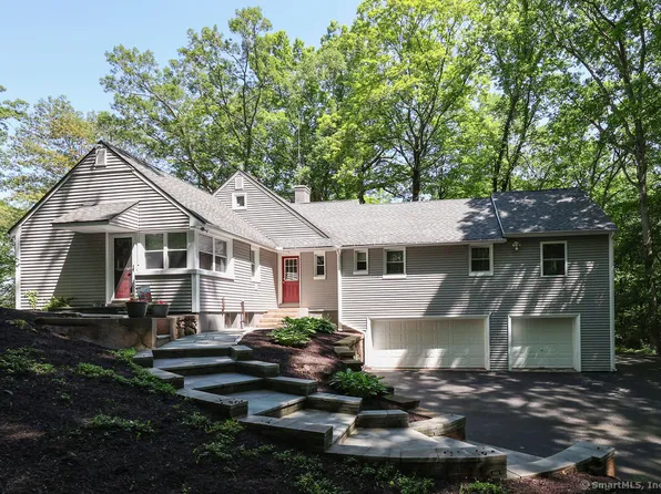 73 Talcott Notch Road, Farmington, CT 06032