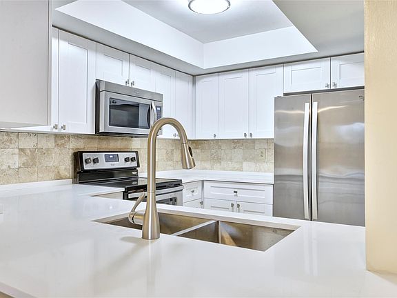 3rd image of 3900 NE 18th Avenue #7