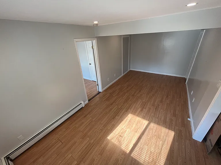 33 Country Greens Dr #2 — Photo 3