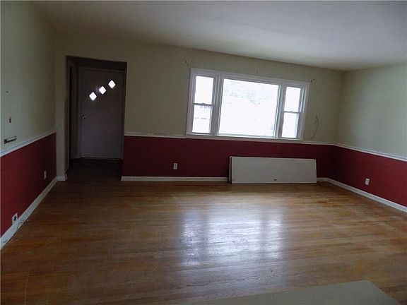 2nd image of 2910 Homestead Dr