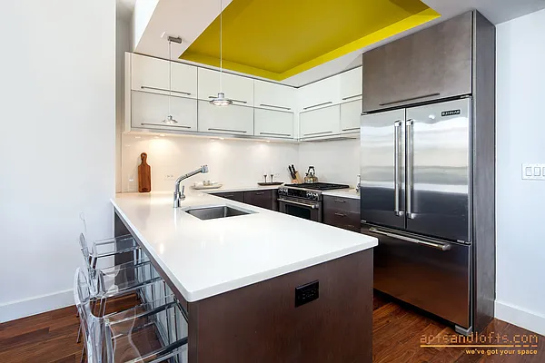 Sold by aptsandlofts.com | media 22