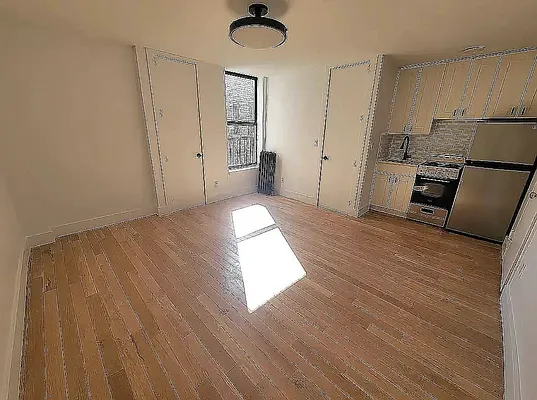 Rented by Bruma Realty LLC | media 1