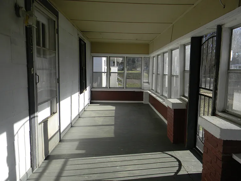 4305 Pulaski St — Photo 4